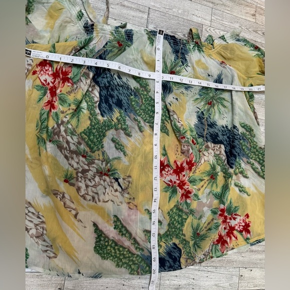 Chaps Cold Shoulder 2x adorable Top - Picture 14 of 16